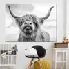 Zwart Wit Highland Cow Vee Canvas Art Nordic Schilderijen Poster en Print Scandinavische muur foto voor de woonkamer