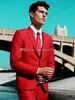Classic Style One Button Red Groom Tuxedos Notch Revers Groomsmen Mens Past Bruiloft / Prom / Diner Blazer (jas + Broek + Tie) K443