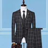 Costume de style britannique à carreaux pour hommes, gilet + blazer + pantalon, design à la mode, haut de gamme, slim, costume d'affaires pour banquet de mariage, 3 pièces formelles