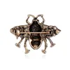 Wholesale-européen et américain Vêtements antiques EXplosif Three-Dimensionnel Perle Pin Mignon New Bee Broche