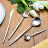 Matt svart silvervaror Set Heavy Duty 4 Pieces Fork Tea Spoon Rostfritt stål Flatvarutiklar