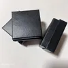 7.5 * 7.5 * 3.5 cm Mode simple carré noir éponge cadeau boîte C boîte de rangement de bijoux ciel et terre couverture étui à bijoux de haute qualité