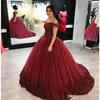 Principessa araba saudita Borgogna con spalle scoperte Abiti Quinceanera Abito da ballo Maniche ad aletta Abiti da sera da ballo Abiti da quinceanera