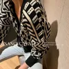 Maglioni da donna Inverno Knit Cardigan Donne Autunno Autunno Autunno Confortevole Maglione di cotone Corea Black V Collo pigro Elegante Breve Allentato Giacca