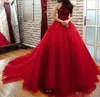 Red Prom mais novos vestidos Sexy Hollow Back Sweep Tulle Tulle Sheer Neck Lace Aplique Notury Party Ball vestido de bola personalizada Made OCN Wear