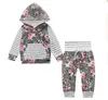 Abiti firmati per bambini Ragazze Fiori floreali Set di abbigliamento Ragazzi Camo Felpa con cappuccio a righe Pantaloni Tute Manica lunga INS Cappotto Pantalone Abiti B6776