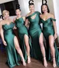 Billiga brudtärna klänningar senaste olika halsringningar 2020 Sexig ruched High Side Split Long Prom Dress Maid of Honor Gowns Dark Green260J