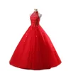 Ballkleid-Quinceanera-Kleid aus rotem Tüll mit Perlenapplikationen, 2020 Neckholder-Abschlussballkleider, rückenfreie Abendkleider