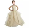 2018 Champagne ragazze abiti da spettacolo Halter Ball Gown Ruffles paillettes in rilievo di cristallo bambine abiti da ragazza di fiore economici lunghi nuovi