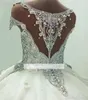 Dubai Arabic Sheer Capple Maniche in pizzo Abito da ballo Abiti da sposa Abiti di pizzo Applique Crystals Court Train Garden Obiettivo da sposa da sposa