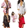 Belles femmes Sexy soie Kimono Dressing nuisette dentelle Lingerie ceinture peignoir vêtements de nuit femmes Lingerie pyjamas Un peignoir