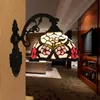 Tiffany glas skugga vintage led vägglampa barock europeiska vardagsrum sovrum vägg sconce ljus blommor mönster applikation murale 269k