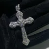 Gioielli di lusso super splendenti Argento sterling 925 Topazio bianco pieno Pietre preziose con diamanti CZ Ciondolo croce da donna Collana da sposa regalo