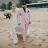 Tuxedos de marié rose à double boutonnage de style classique Peak Lapel Groomsmen Costumes pour hommes Mariage / Bal / Dîner Blazer (Veste + Pantalon + Cravate) K410