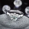 Exquisite 925 Anéis de casamento de prata Promise Aniversário Anel 1,25 Ct Criado diamante redondo Brilliant Cut Jóias para Mulheres