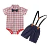 여름 아기 소년 신사 복장 아이들 격자 무늬 나비 넥타이 셔츠 + 서스펜더 반바지 2pcs 정장 어린이 성능 의류 세트 Y2299