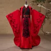 Chiny Tradycyjny czarnoczerwono -haft haftu Long Tail Suknie ślubne Chińskie Anceint Wedding Hanfu Groom Bride Para garnitury