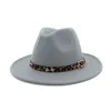 2019 Woolen Felt Hut Panama Jazz Fedoras Hüte mit Leopard Belt Flat Bim Formal Party und Bühnen -Top -Hut für Männer unisex4979506