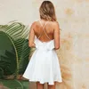 Kvinnor Sommarremmar Strandklänning Sexig V Neck Open Back Lace Up Ruffles Mini Klänningar Casual White Dress Vestidos