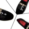 Nya patentläder Skor Kvinnor Pumpar Casual Heels Sandaler för Kvinnor Sommar Bankettskor