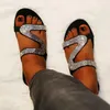 Kobiety Lato Bling Pantofle Sandały Kobiet Flip Flops Mieszkania Przezroczyste Miękkie Buty Jelly Outdoor Beach Panie Slides Plus Size1