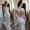 2019 Nova Berta Vestidos de Noiva Sereia Querida Mangas Compridas Lace Appliqued Pérolas Sweep Trem vestido de Noiva Vestido de Noiva Custom Made BC6