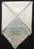 Ensemble de 12 mouchoirs de mariée mode Hankie en coton blanc avec bordure en dentelle blanche et broderie colorée Hanky de mariée florale 12x12 pouces