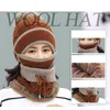 3 pz/set Nuove Donne Sciarpa Cap Inverno Caldo Set Maschera Collare Protezione per il Viso Ragazze Accessorio Sciarpa Delle Donne Balaclava Pom Poms Cappello Lavorato A Maglia