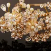 西部の結婚式のヘアアクセサリージュエリー手作りゴールドクリスタル真珠のヴィインフラワークラウンとティアラバロック様式の花嫁ブライダルヘッドバンドCJ191226