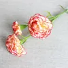 装飾的な花のシルクカーネーションの明るい造花3頭家の装飾のための人工的なカーネーションの絹の花