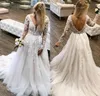 Les plus populaires une ligne Dee col en V robes de mariée sexy chapelle train tulle appliques dentelle robes de mariée à manches longues