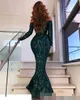 2019 Vintage Dark Green Mermaid Prom Dresses Cekiny Długie Rękawy Off The Ramię Plus Size Custom Formalna okazja Nosić wieczorną suknię party