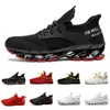 2021 Försäljning Män Running Skor Triple Black White Red Fashion Mens Trainer Andas Runner Sport Sneakers Storlek 39-44 Tjugo Tre