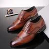 حار بيع عارضة الأحذية التجارية السفر الرجال حجم كبير الأحذية الجنوجين الأحذية رجل الدانتيل يصل الشقق من الصين آخر البريد الجوي السفر التجار loafer ZY324