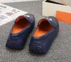 Lyx Nya H Loafers för män Paris Äkta Läder Gommino Slip On Walk Bröllop Business Drive Klänning Klassiker Skor Storlek 38-44