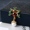 Personnalité de robe de perle de mode en gros et américaine originale petit arbre Broche explosion de goupille de goutte d'huile de haute qualité