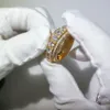 Anello ghiacciato a 5 file con eternità ruotabile a 360 gradi in oro e argento con micro pavé di zirconi cubici placcato in oro 18 carati con diamanti simulati Spinner 7650641