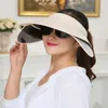 Cappello da sole a tesa larga con clip per protezione UV da donna di nuova moda con visiera retrattile Cappello da esterno anti-ultravioletto Misura regolabile