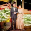 Champagne dentelle mère de la mariée robes grande taille encolure dégagée une ligne robe d'invité de mariage longueur de plancher robes formelles