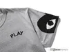 2018 COM 도매 새로운 최고의 품질 회색 CDG 새로운 휴일 놀이 1 티셔츠 블랙 레드 스트라이프 폴카 프롬프트