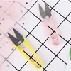 Mini Sewing Scissors Portable Cutting Thread Ushape Scissor Cross Stitch Scissors Home Clipper Skräddare Kläder Multicolor Scissor2491030