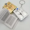 Inglês Espanhol Mini Bíblia Keychain religiosa cristã Jesus Cruz Chaveiro Mulheres Oração Deus abençoe presente Souvenirs Chaveiro