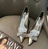 Vrouw Stiletto puntige tenen pompen ondiepe mond slip op diamanten bowtie bruiloft avondfeest prom schoenen comfortabele ontwerper dame schoenen