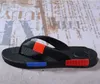 Moda Estate Uomo Pantofola Comodi Sandali Casual Pantofole Infradito per il tempo libero da uomo Blu Nero Bianco Rosso Buona qualità online