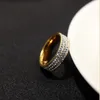 Neuankömmlinge Fashion Lady 316L Titanium Stahl drei Reihen weißer Diamant 18K Gold plattiert Verlobungszeit Ringe 3 Farbgröße 6-9261t