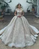 2019 Lace Ball Gown Bröllopsklänningar från axeln Vestidos Appliqued Bridal Gowns Arabiska Dubai Plus Storlek Land Bröllopsklänning