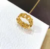 anillos de animales chapados en oro