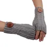 Fashion-Winter Multi Färgknappar Stickande handskar Mode Kvinna Nya Fingerless Handskar Håll varma i lager