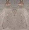 Luxury Lace Ball Gown Bröllopsklänningar Blommorapplikationer Lace Beaded Court Train Bridal Gowns 2019 Off Shoulder Vestidos de Novia