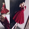 Robe de bal en dentelle rouge Vintage foncé, col en V, manches trapèze, grande taille, tenue formelle, longueur thé, robe de soirée